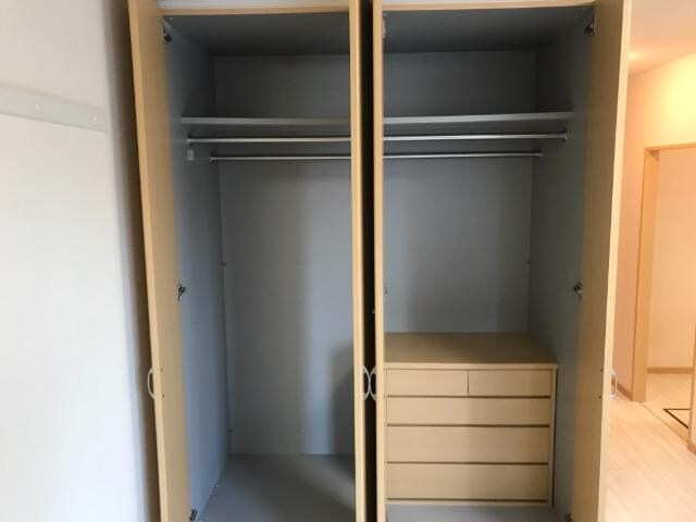 物件内観写真8　(クローゼット)