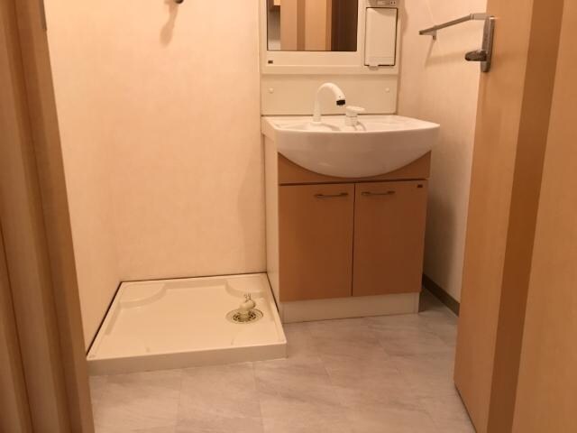 物件内観写真12　(洗面)