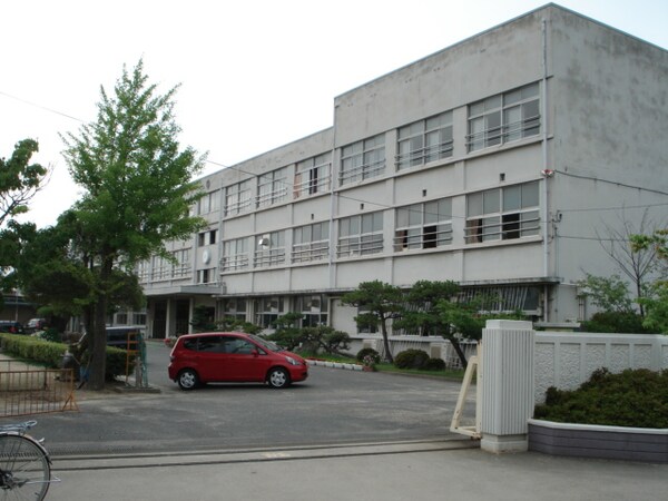 周辺環境(倉敷市立玉島小学校まで437ｍ)