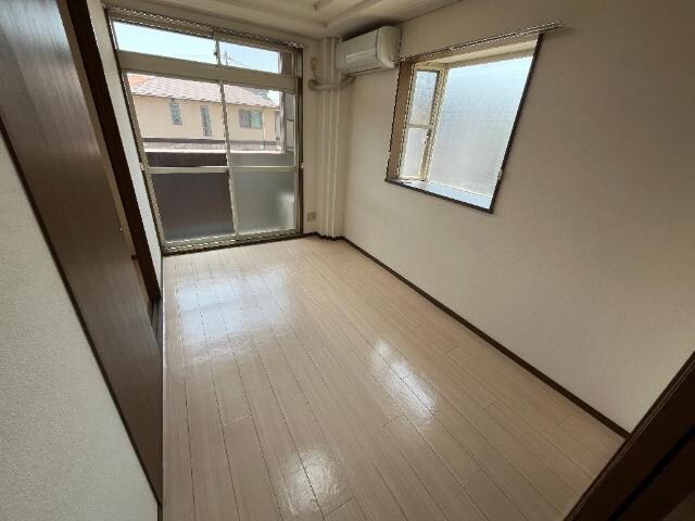 物件内観写真9　(洋室)