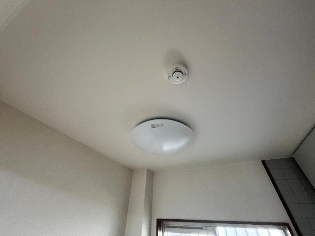 物件内観写真17　(照明器具)