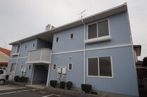 山陽本線（中国） 新倉敷駅 2階建 築30年の外観写真