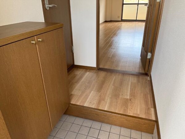 玄関(玄関)