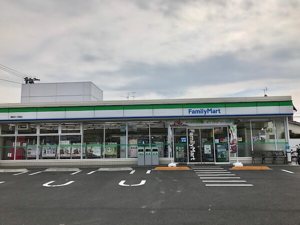 周辺環境(ファミリーマート 倉敷浜ノ茶屋店 481m)