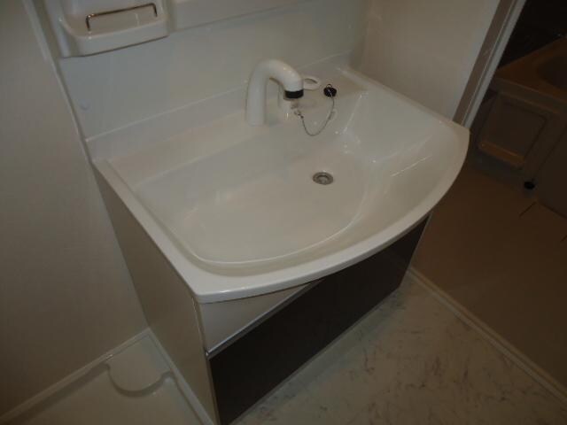 物件内観写真9　(洗髪洗面化粧台)