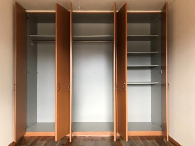 物件内観写真13　(クローゼット)