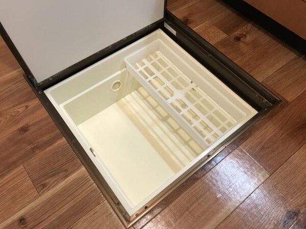 収納(床下収納)
