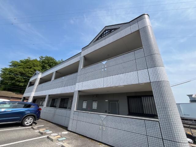 物件外観写真2　(外観写真（昼）)