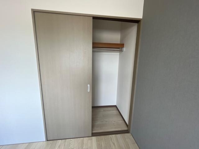 物件内観写真12　(収納)