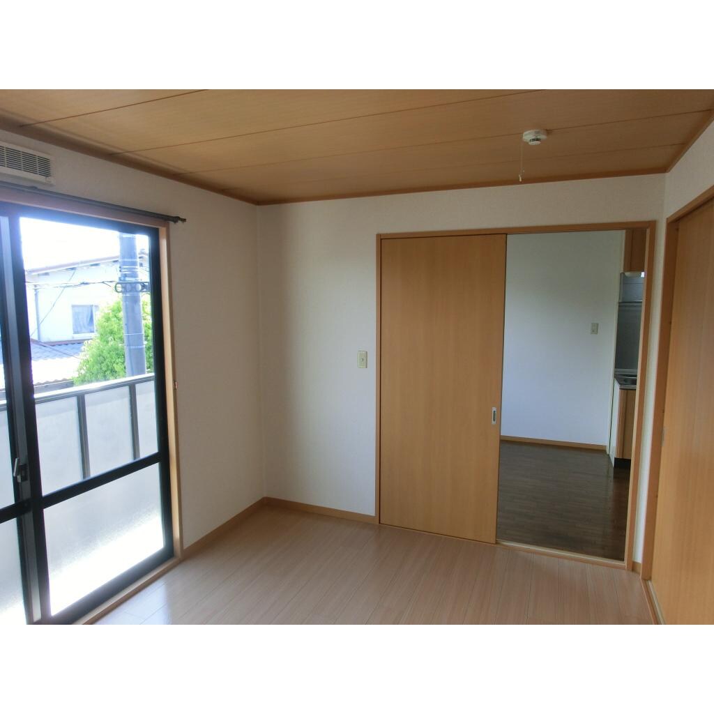 物件内観写真7　(洋室)