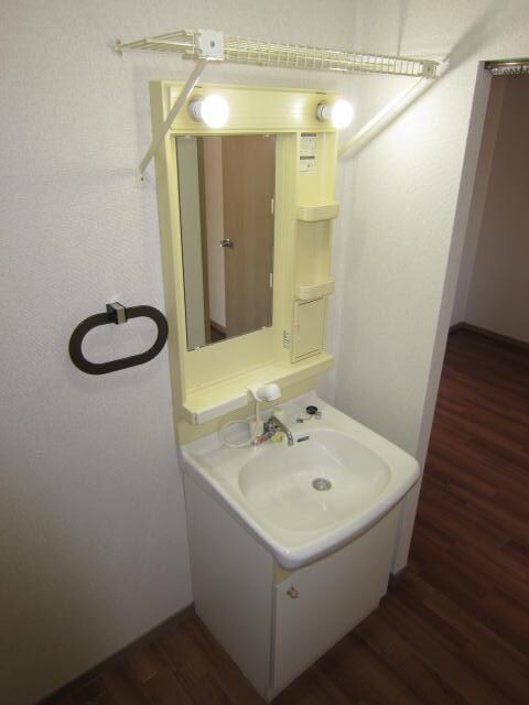 物件内観写真5　(洗面所)