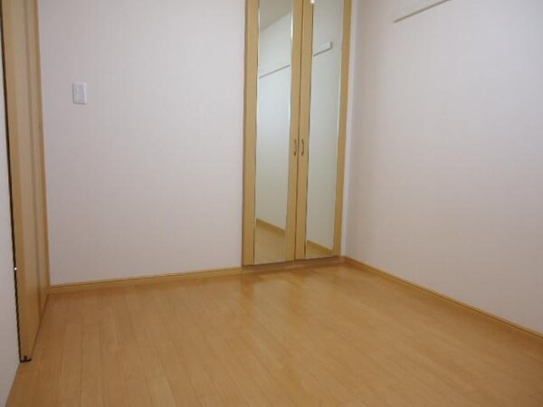 寝室(寝室（イメージ）)