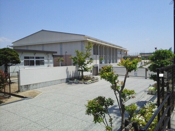 周辺環境(倉敷南小学校まで900m)