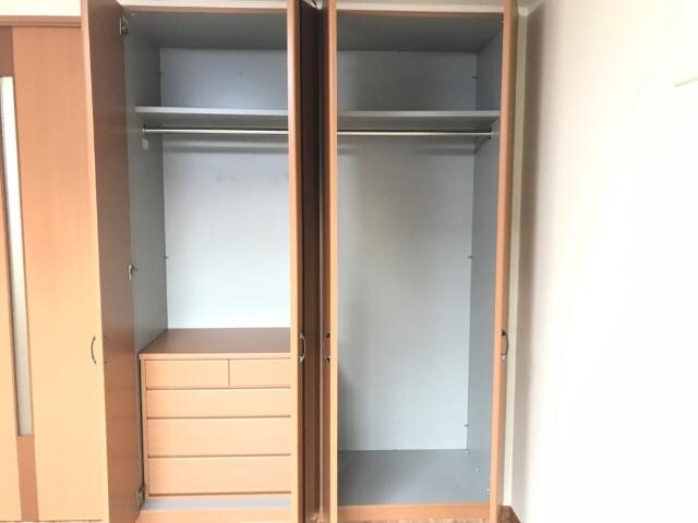 物件内観写真11　(クローゼット)