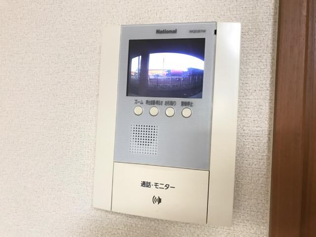 物件内観写真16　(カメラ付インターホン)
