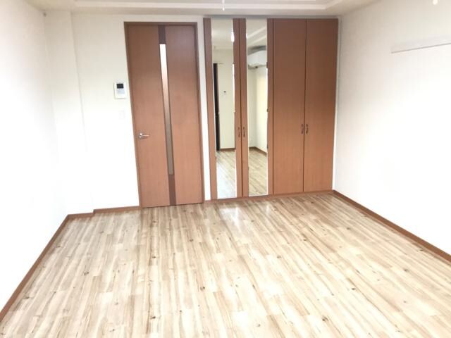 物件内観写真24　(洋室)