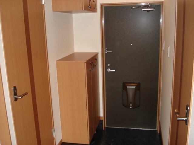 物件内観写真27　(玄関)