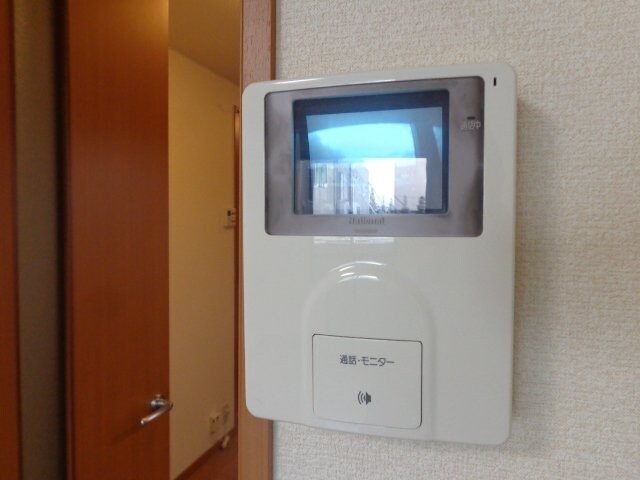 物件内観写真6　(カメラ付インターホン)