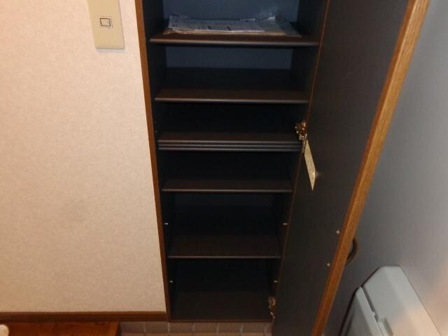 物件内観写真24　(下駄箱)