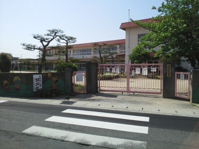 物件外観写真7　(西阿知幼稚園まで1600m)