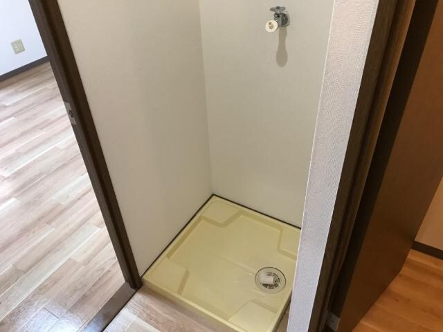 物件内観写真26　(洗濯機置場)