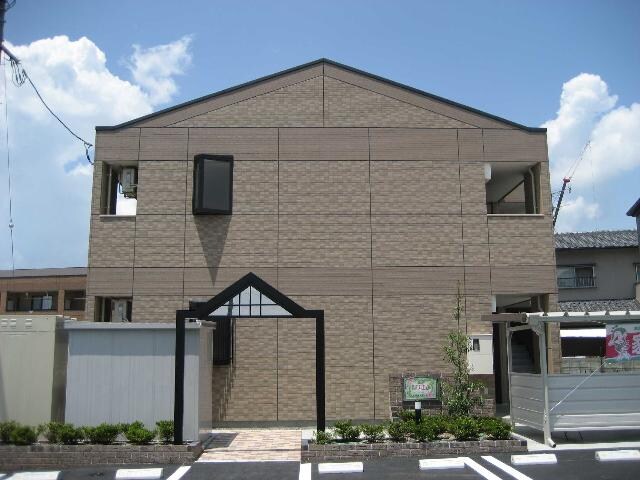 物件外観写真2　(外観写真（昼）)