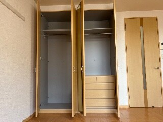 物件内観写真10　(収納)