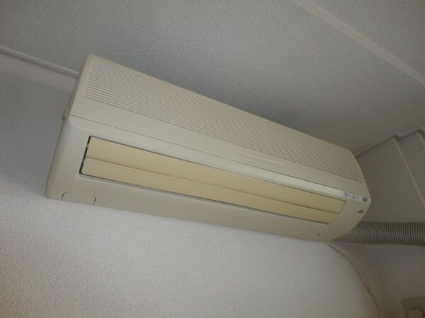 建物設備(エアコン)
