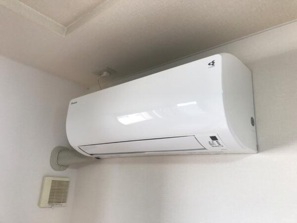 建物設備(エアコン)