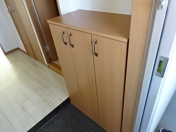 玄関(玄関（下駄箱）)