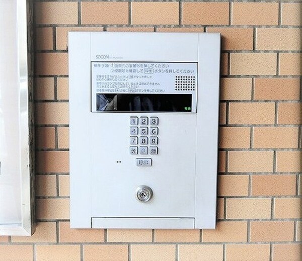 その他(オートロック　※2019年3月撮影)