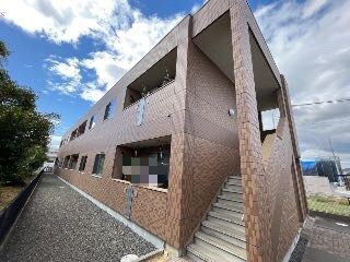 物件外観写真1　(外観写真（昼）)