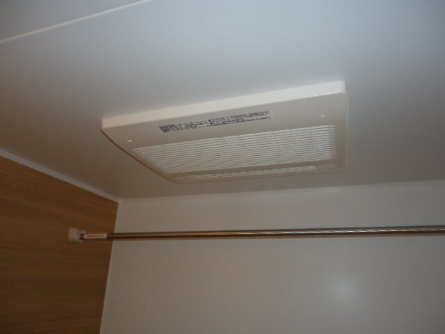 物件内観写真19　(浴室乾燥機)