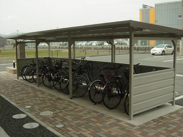 物件外観写真3　(外観写真（昼）)