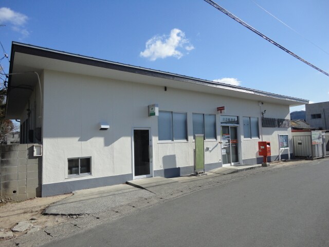 物件外観写真5　(川辺郵便局まで400ｍ)