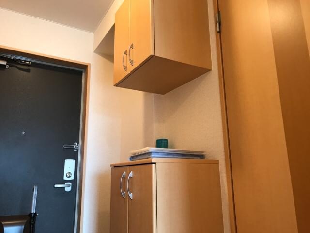 物件内観写真13　(玄関)