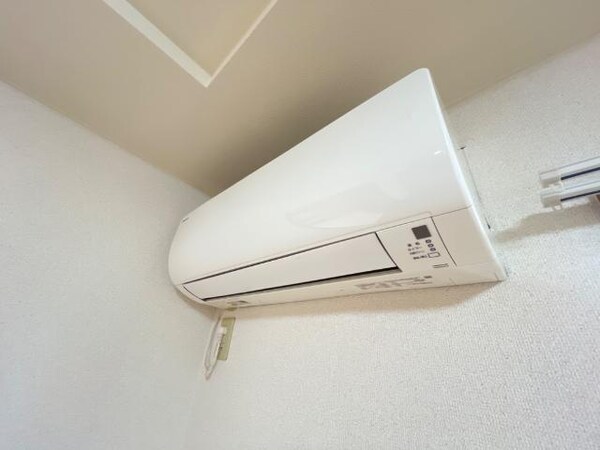建物設備(エアコン)