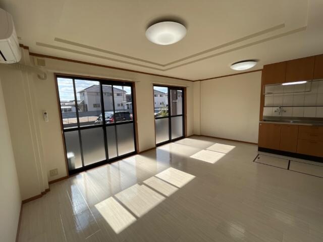 物件内観写真18　(リビング)