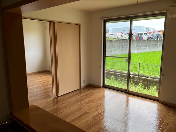居室(金光薬品ゆめタウン倉敷店 302m)