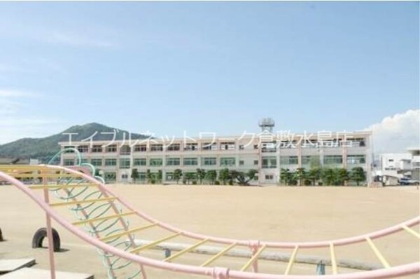 周辺環境(倉敷市立赤崎小学校 613m)