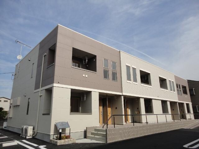 物件外観写真1　(外観写真（昼）)