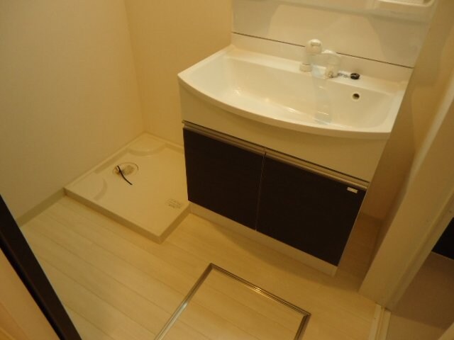 物件内観写真24　(洗濯機置場)