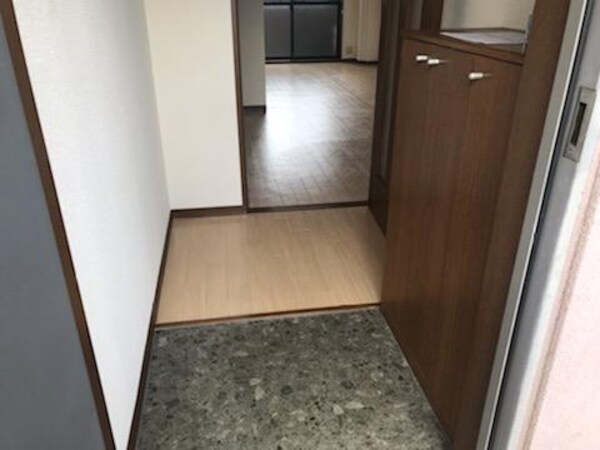 玄関(玄関)