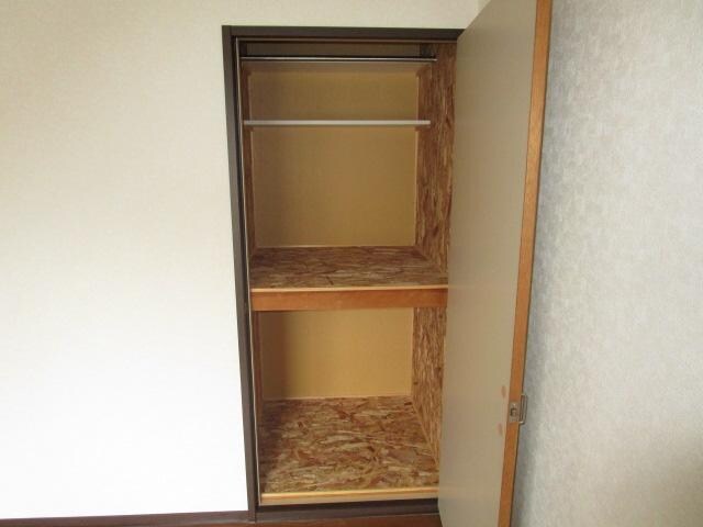 物件内観写真16　(収納)
