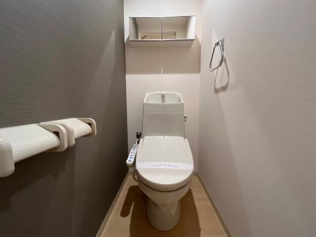 物件内観写真19　(トイレ)