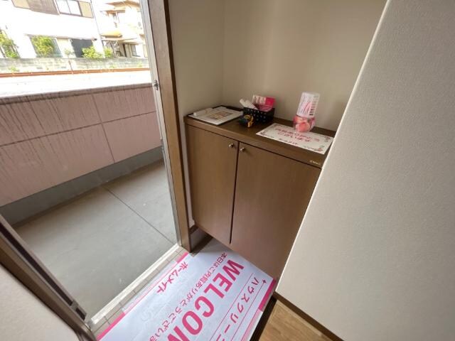 物件内観写真28　(下駄箱)