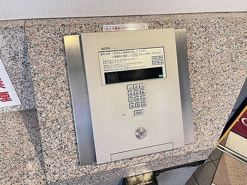 物件内観写真20　(オートロック　※2023年10月撮影)