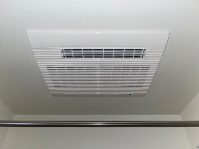 物件内観写真22　(浴室乾燥機)