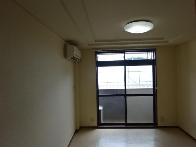 物件内観写真27　(洋室（エアコン・ＬＥＤ照明あり）)