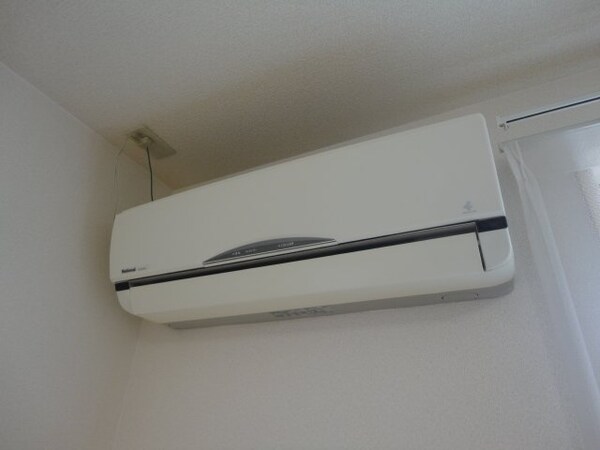 建物設備(エアコン)